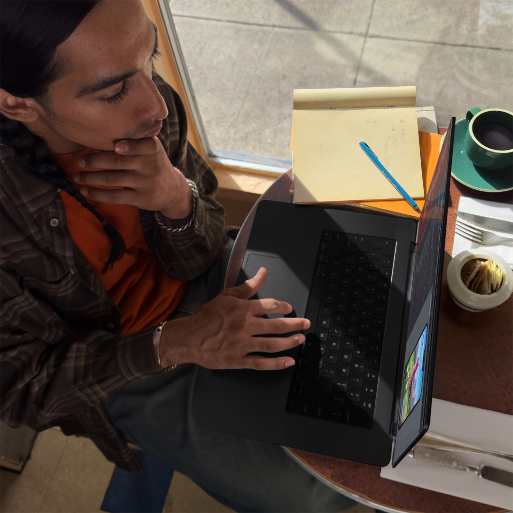 MacBook-Pro-M3-PRO-3-2